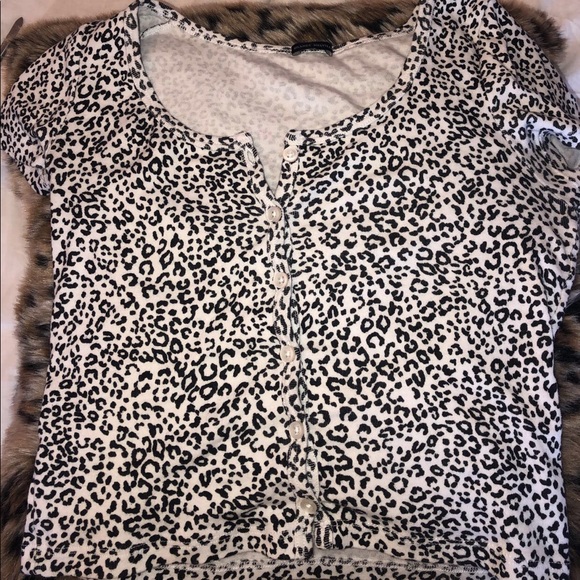 BRANDY MELVILLE - Cheetah Zelly Top - Picture 2 of 3